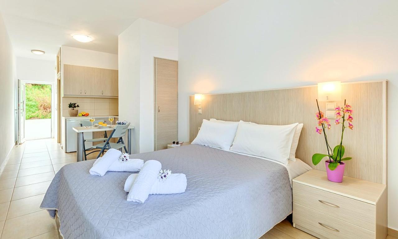 Fodele Beachfront Apts, Βy Idealstay Experience מראה חיצוני תמונה