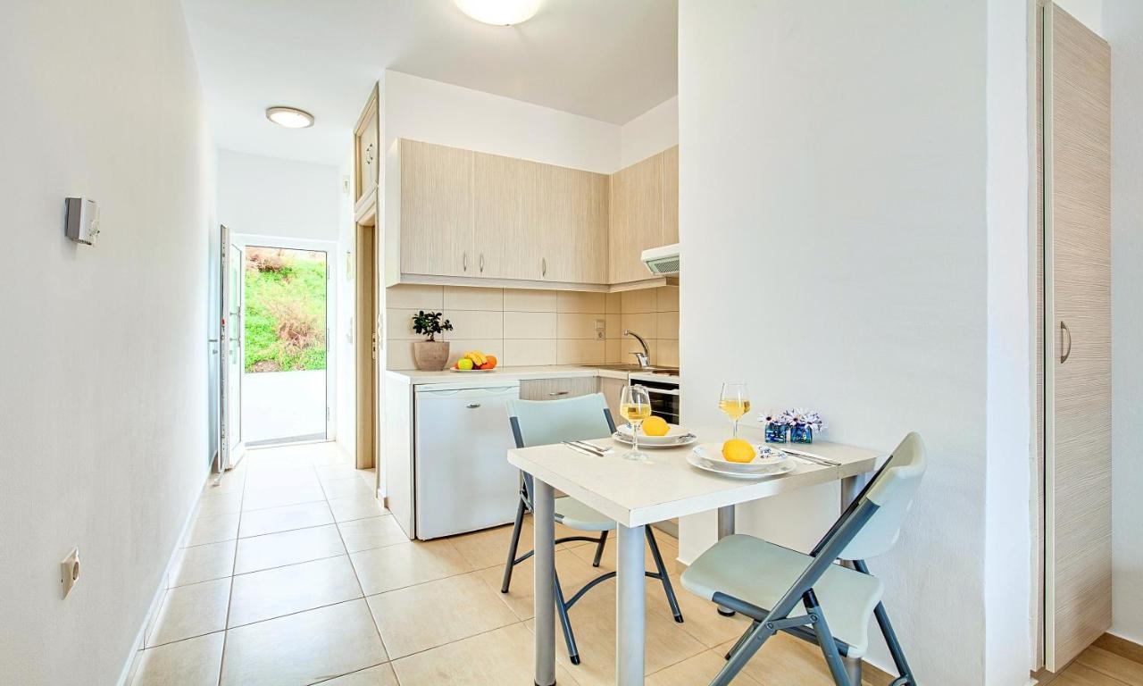 Fodele Beachfront Apts, Βy Idealstay Experience מראה חיצוני תמונה